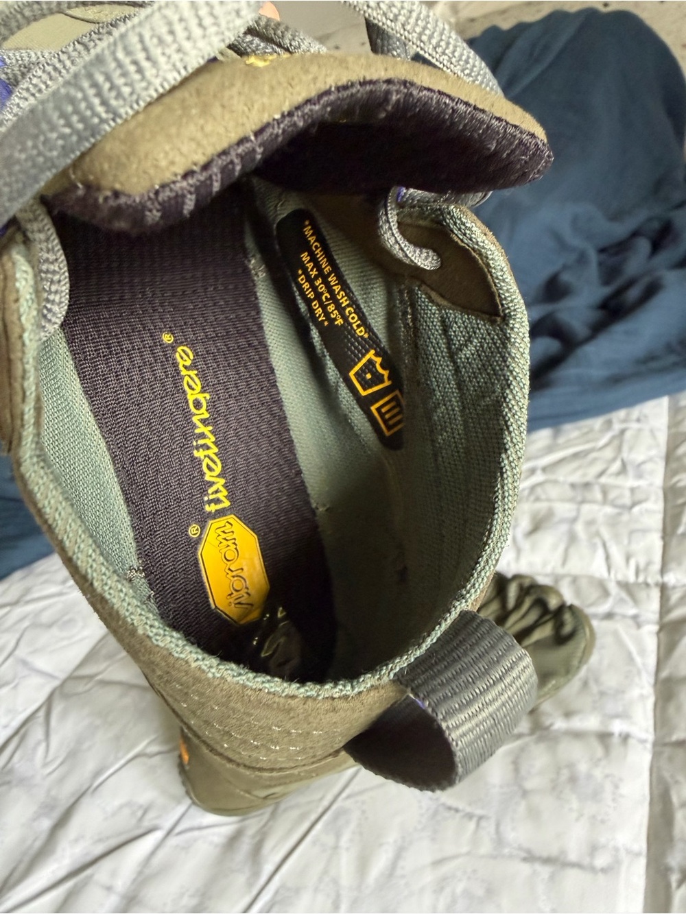 Vibram FiveFingers Toe Shoes - Picture 7 of 8